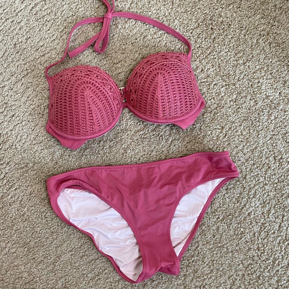 SHADE & SHORE PINK CROCHET BIKINI 34D/MED BOTTOM